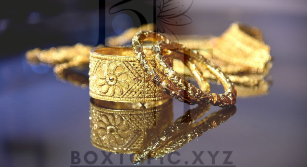 High End Initial Bracelets Gold
